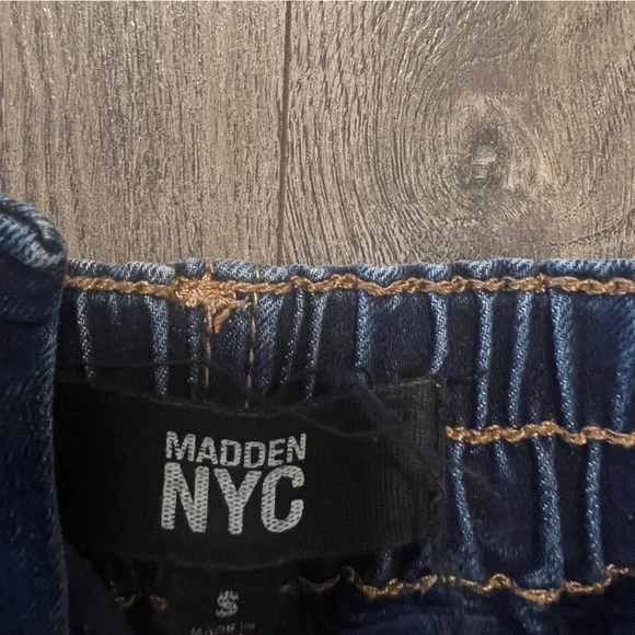 🌱🦢4 FOR $15!🦢🌱 High-Rise Dark Blue Denim Women's Shorts - Picture 3 of 3